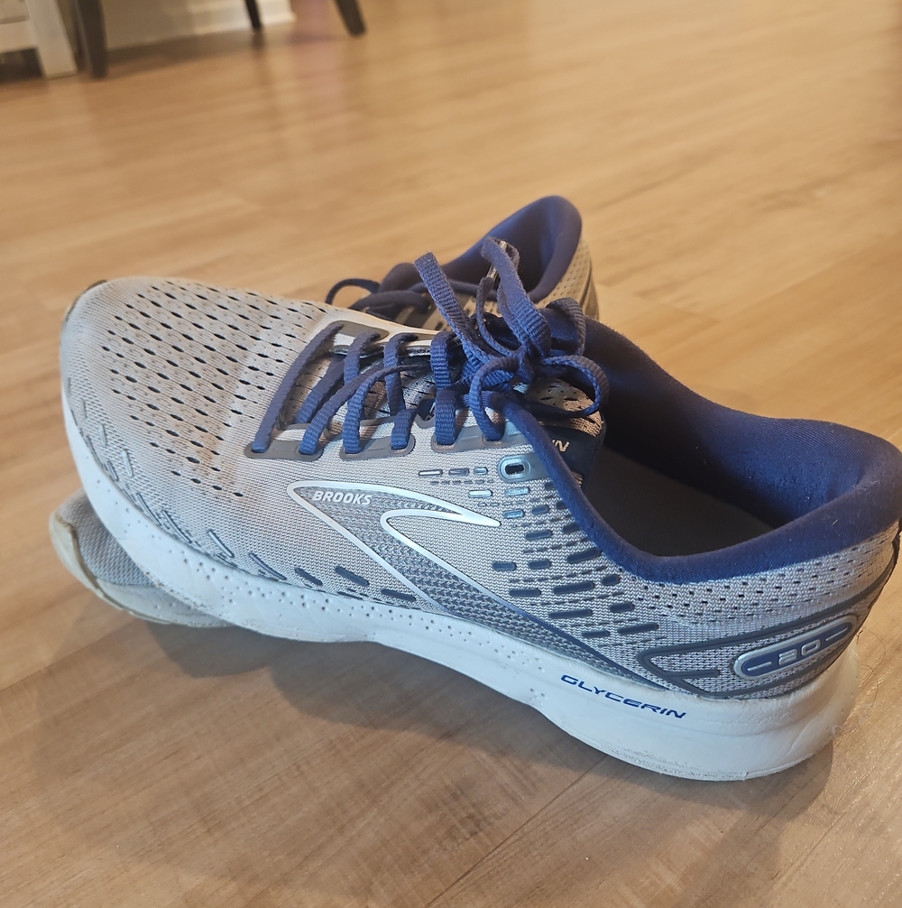 Brooks Men’s Athletic Shoes - Gray & Navy Blue